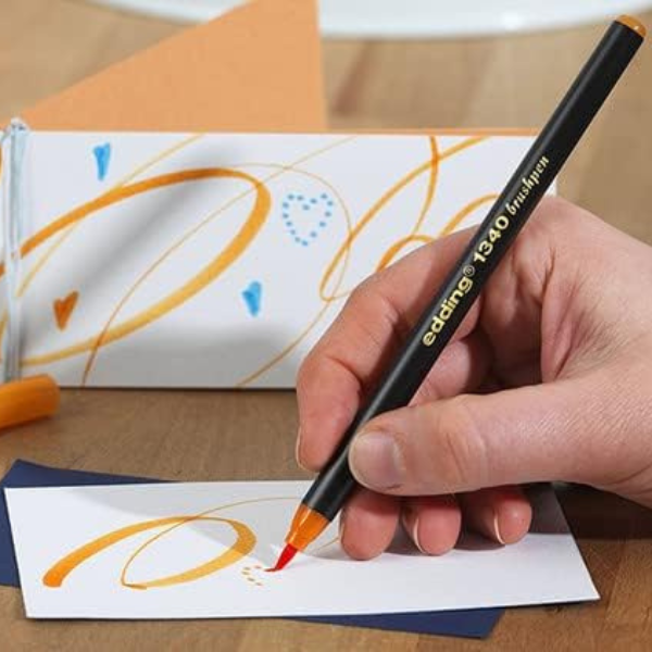 Trabajos de lettering en Edding punta pincel 1340 brush pen